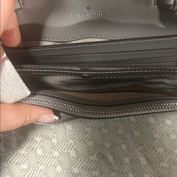 Kate Spade Light Gray Wallet Crossbody Bag NWT - Picture 5 of 6